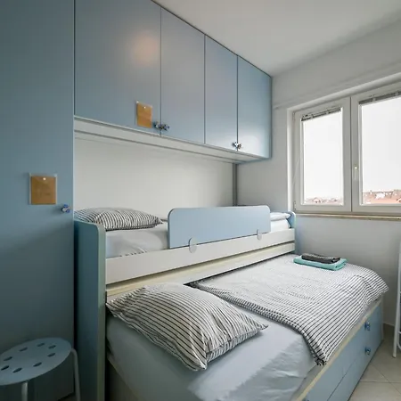 Scenic And Refined Retreat With Balcony روفينج